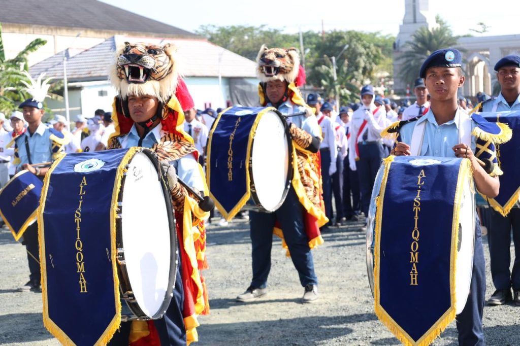 Aksi Merah Putih Gerak Jalan Pelajar Tanah Bumbu Jadi Wadah Pembinaan Karakter Generasi Muda