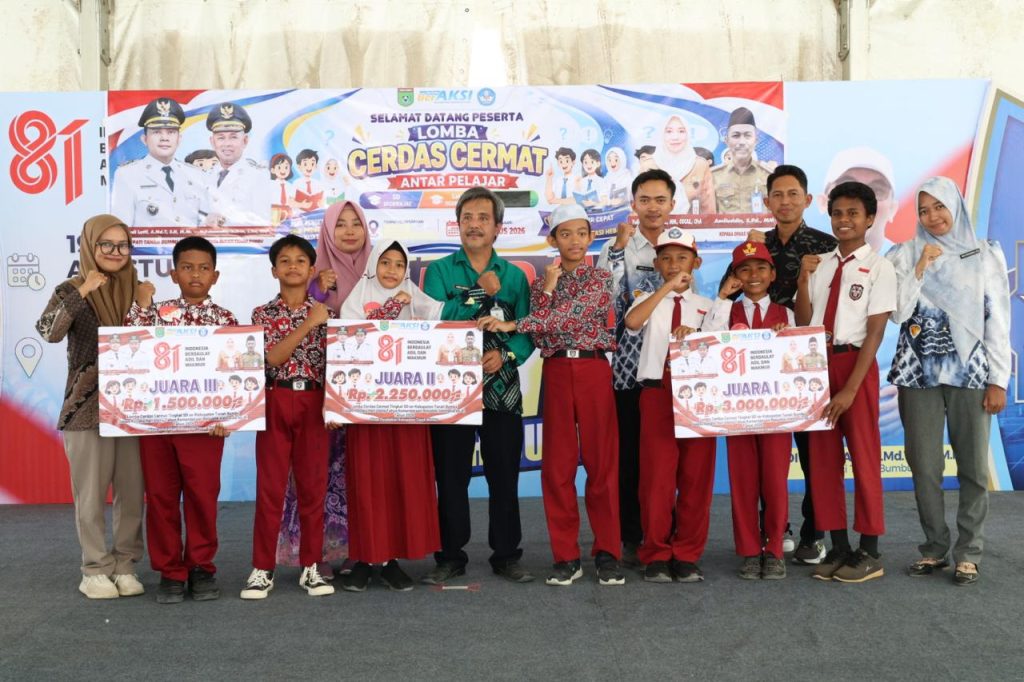 Bupati Andi Rudi Latif Dorong Akademik dan Karakter Pelajar Lewat Lomba Cerdas Cermat HUT ke-81 RI
